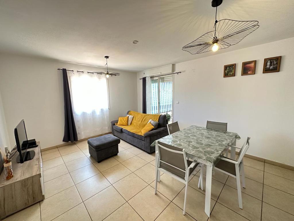 Appartement T3 Proche Aeroport Et Nordev Sainte-Clotilde المظهر الخارجي الصورة