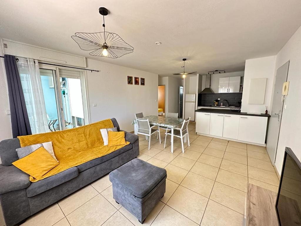 Appartement T3 Proche Aeroport Et Nordev Sainte-Clotilde المظهر الخارجي الصورة